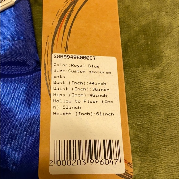 Dress - Picture 2 of 6